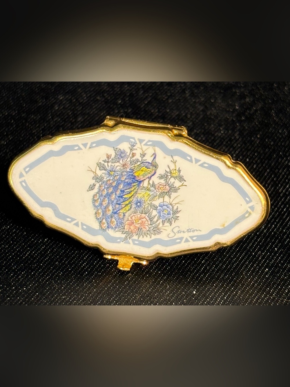 Vintage Stratton Lipstick Holder Hinged Mirror Goldtone Peacock Flowers